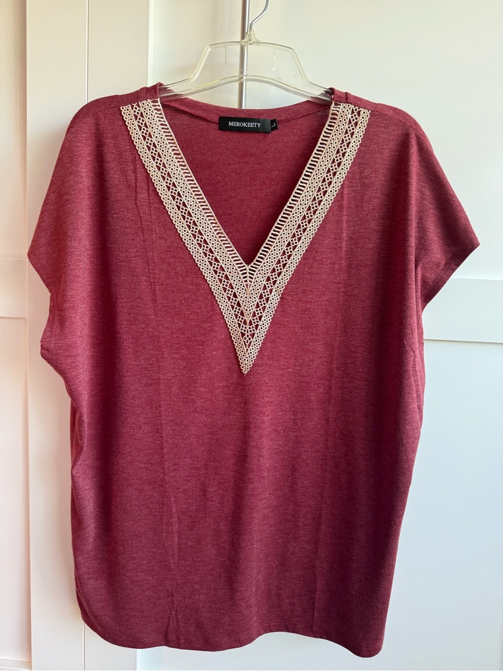 Wine Red V-Neck Crochet Trim Women's Top - size L